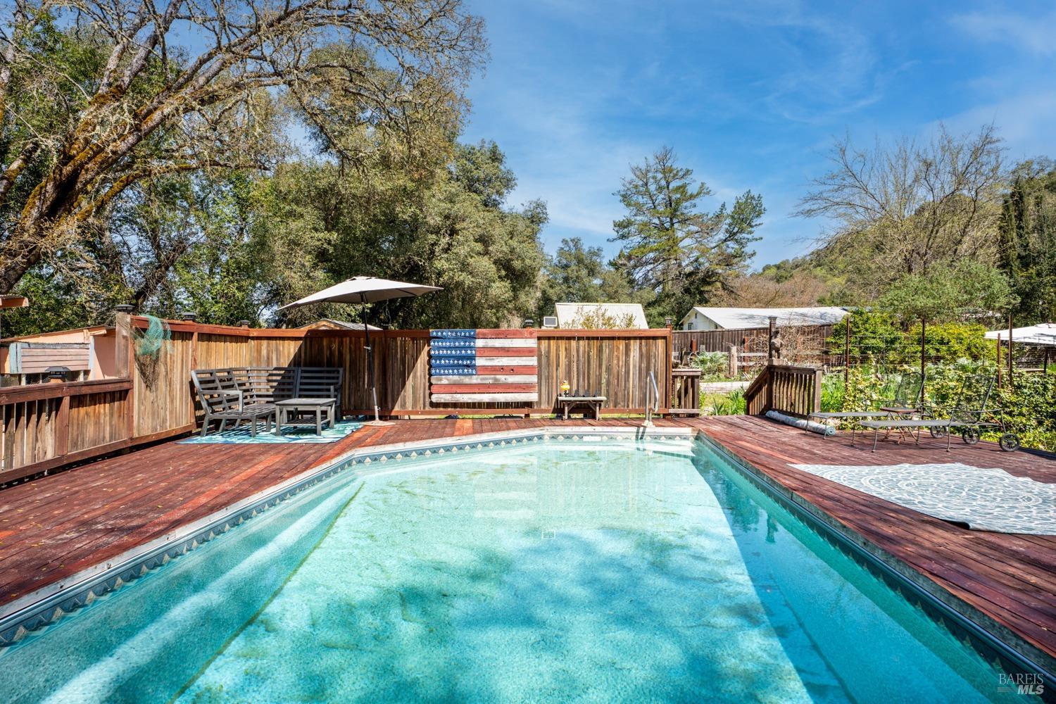 5490 Eastside Calpella Rd