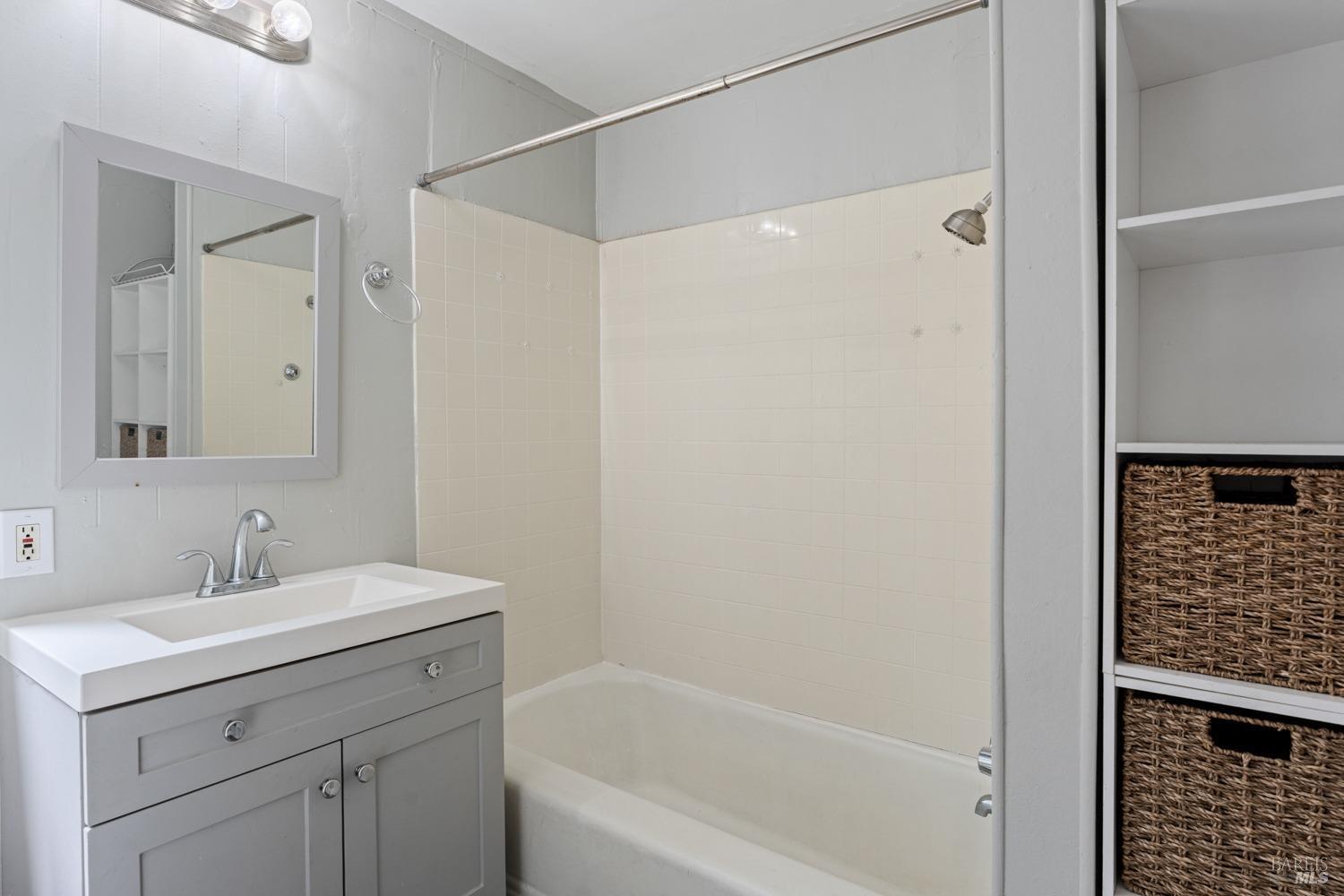 5490 Eastside Calpella Rd