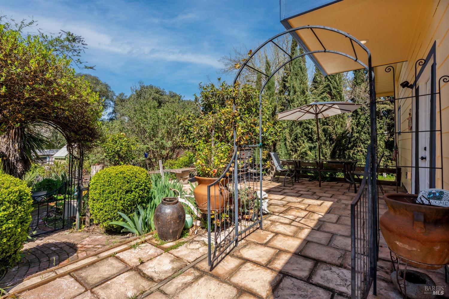 5490 Eastside Calpella Rd