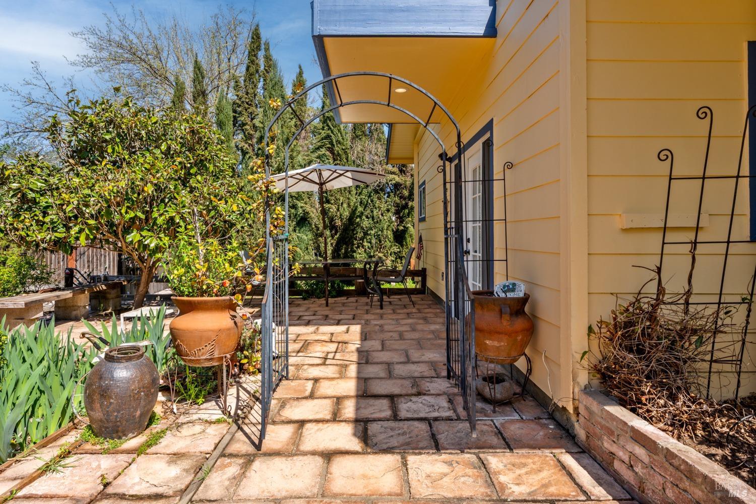 5490 Eastside Calpella Rd