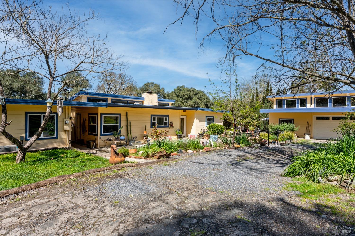 5490 Eastside Calpella Rd