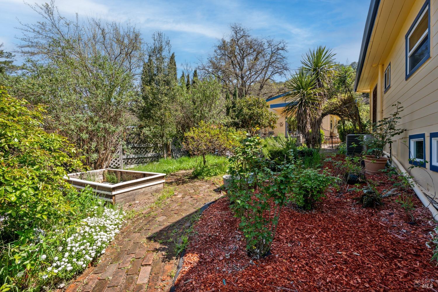 5490 Eastside Calpella Rd