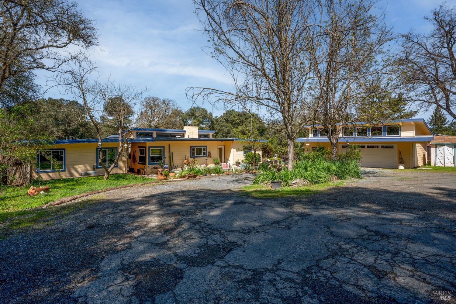 5490 Eastside Calpella Rd