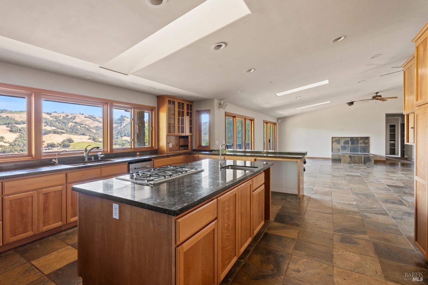 10580 Anderson Valley Way