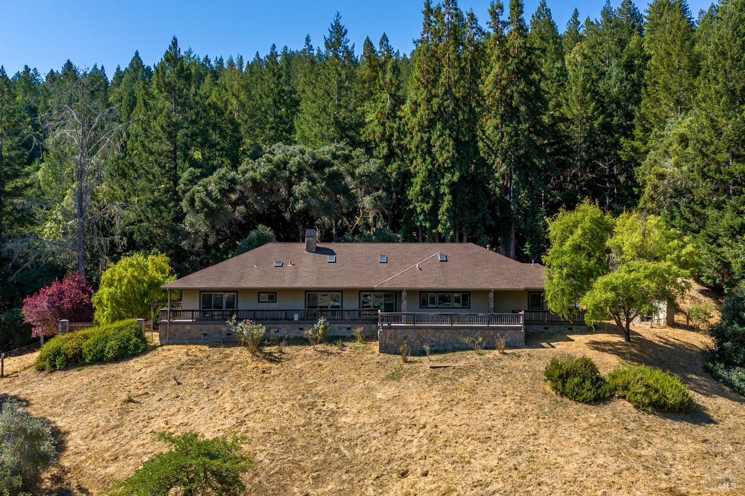 10580 Anderson Valley Way