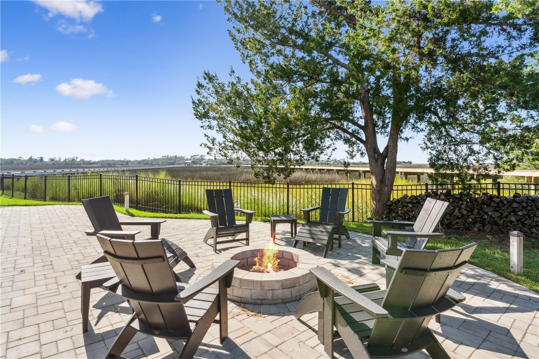 21 Atlantic Point Drive