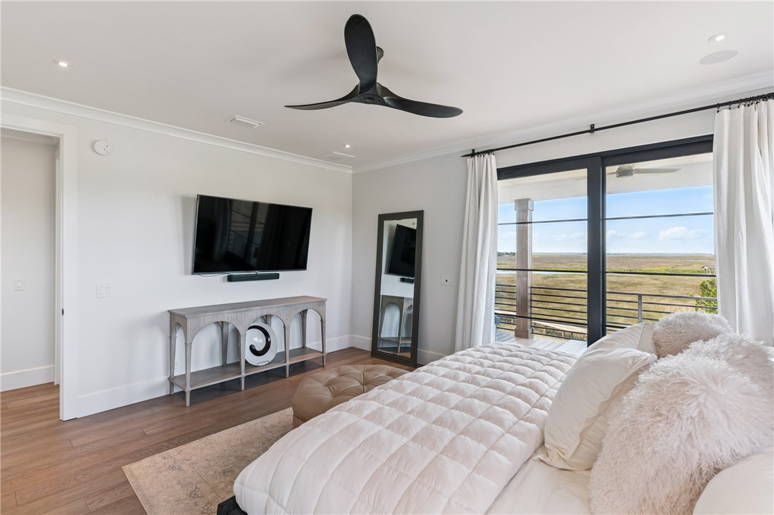 21 Atlantic Point Drive