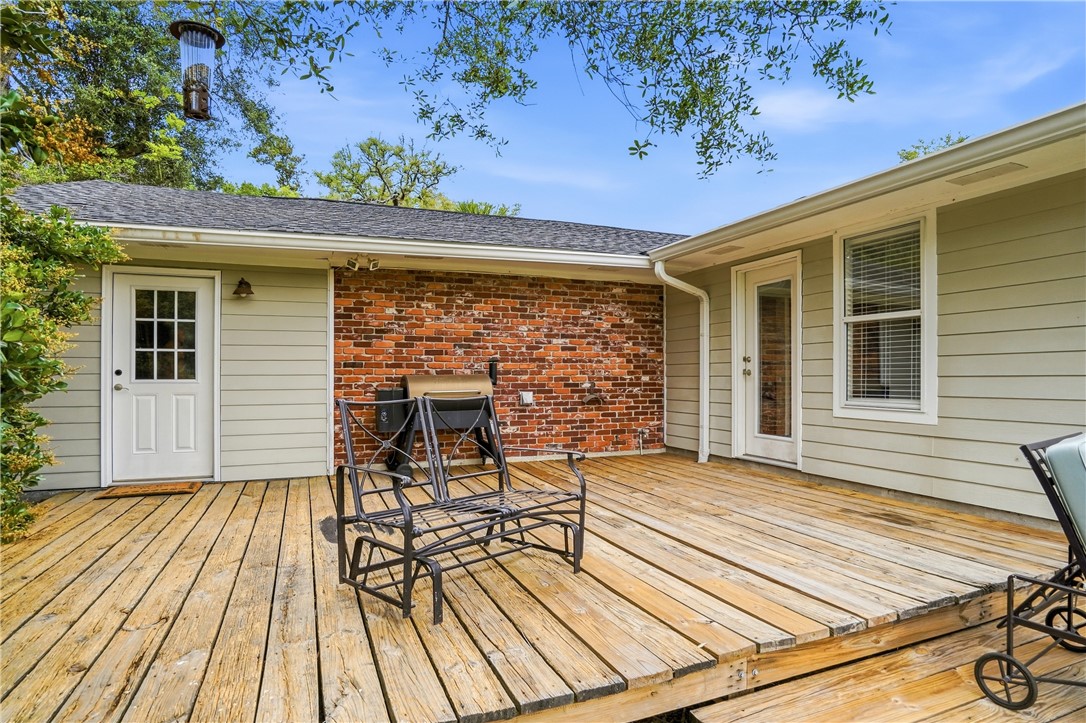 110 Wesley Oak Drive