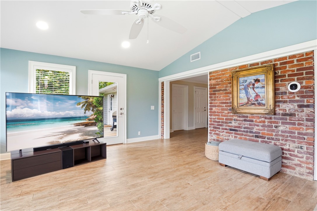 110 Wesley Oak Drive