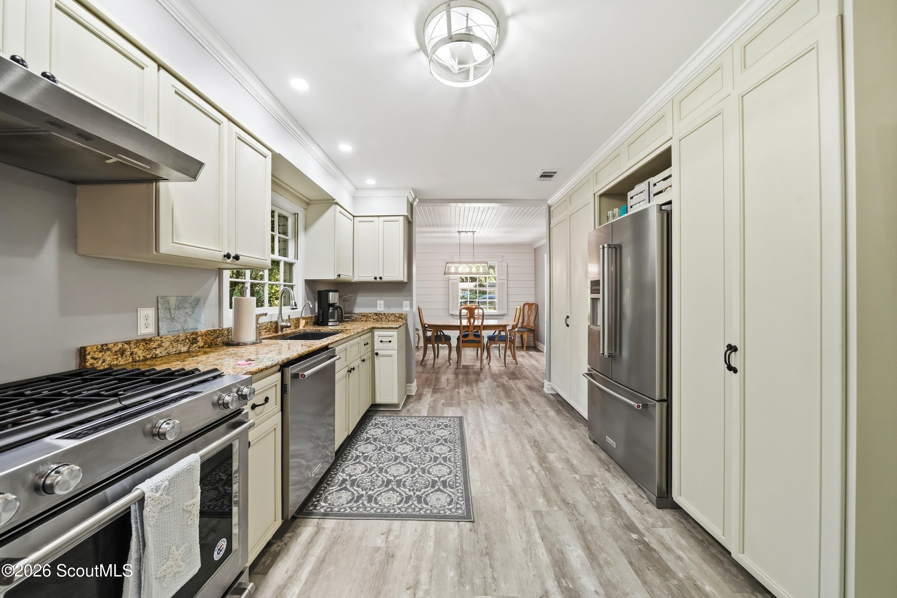 166 Saint Clair Drive, St. Simons Island