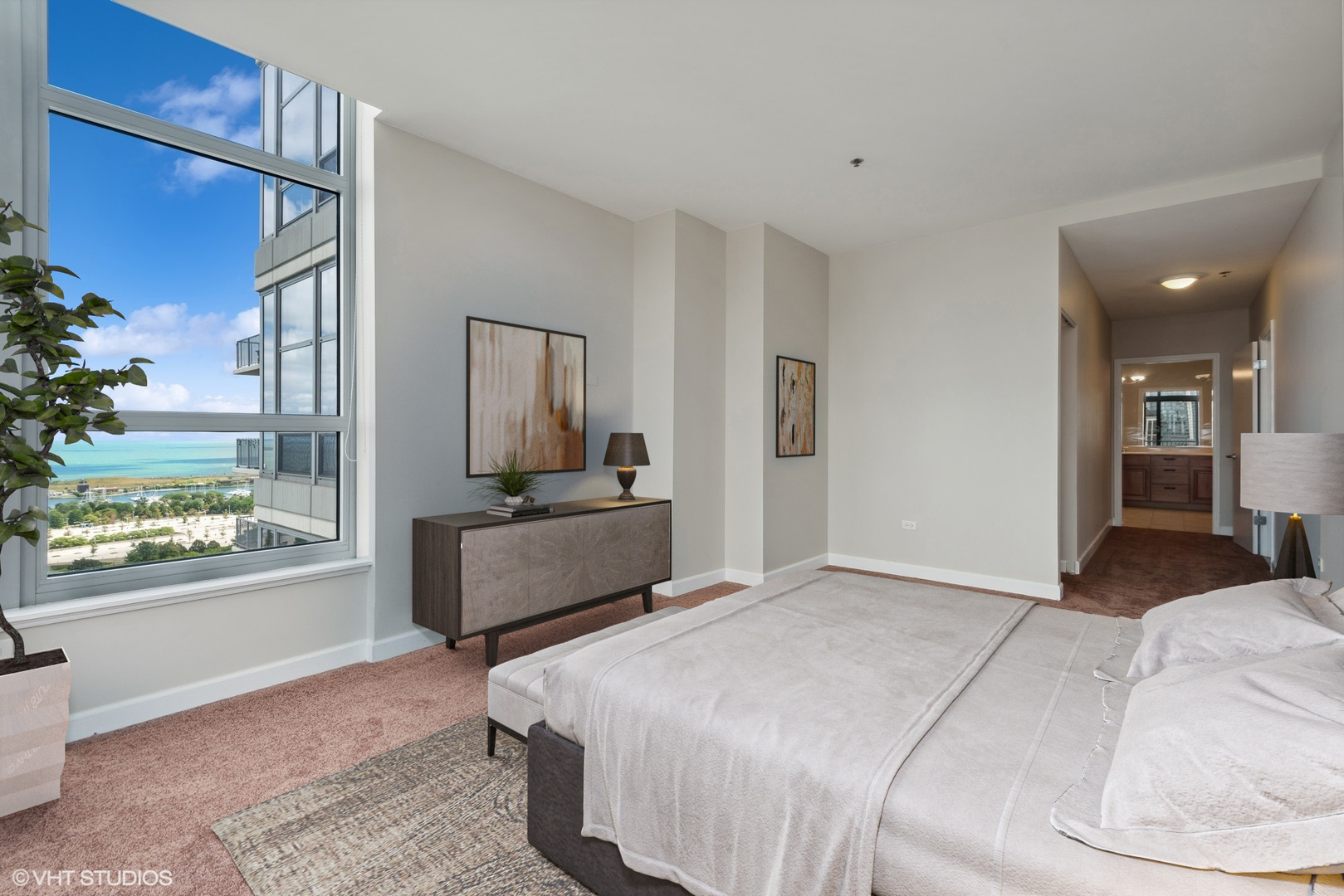 1600 S Prairie Avenue Unit: 2104