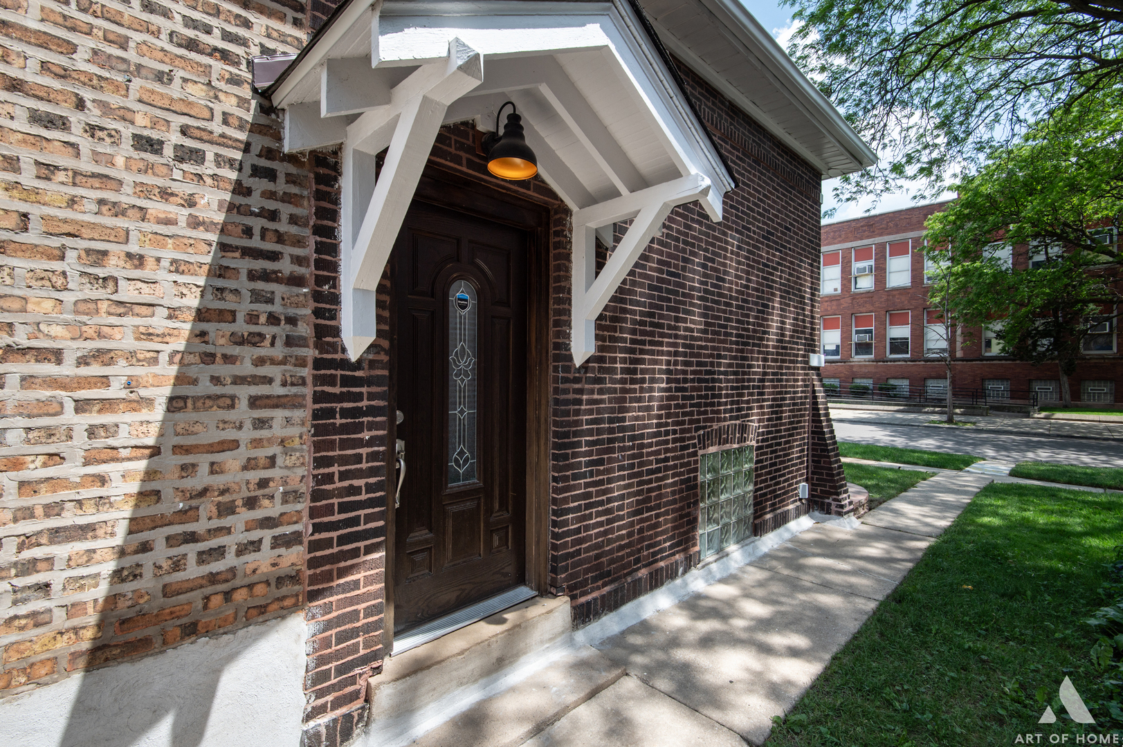 8338 S Blackstone Avenue