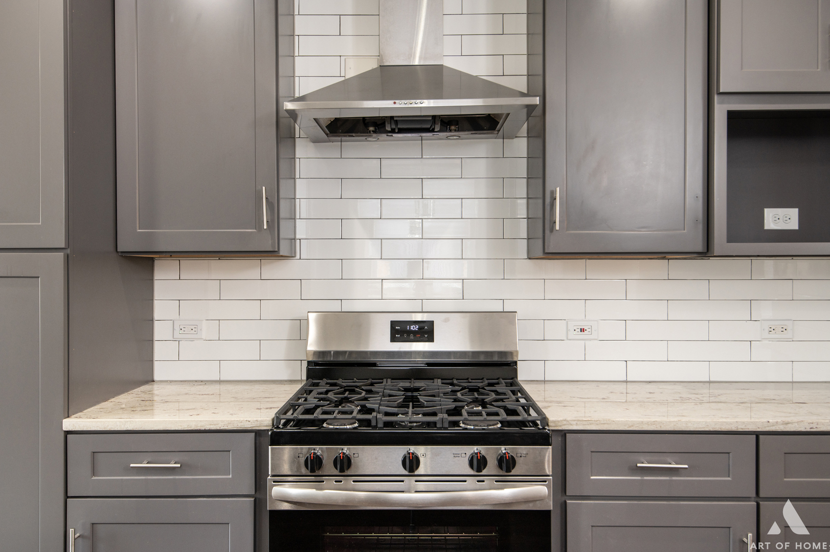 8338 S Blackstone Avenue