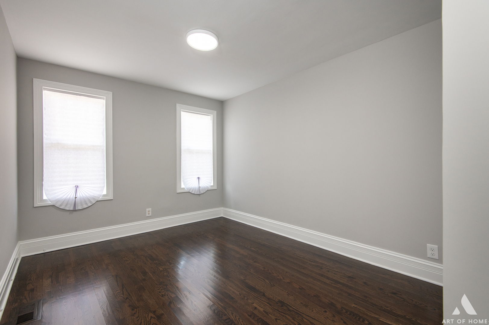 8338 S Blackstone Avenue