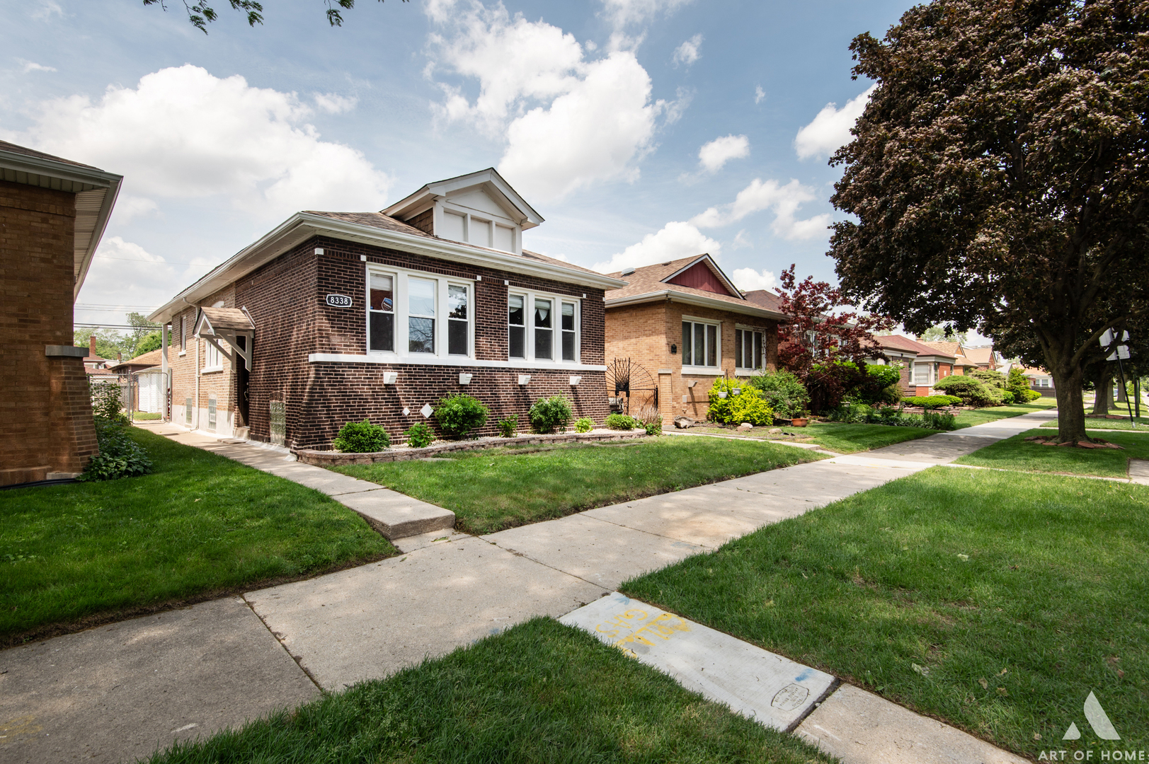 8338 S Blackstone Avenue