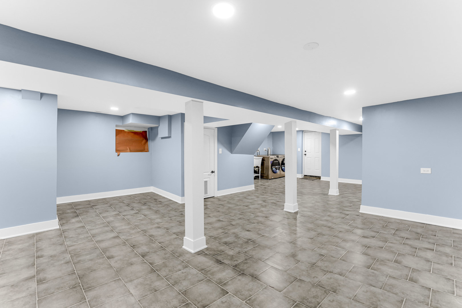 8934 S Marshfield Avenue