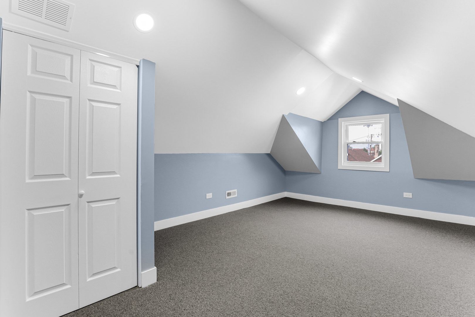 8934 S Marshfield Avenue