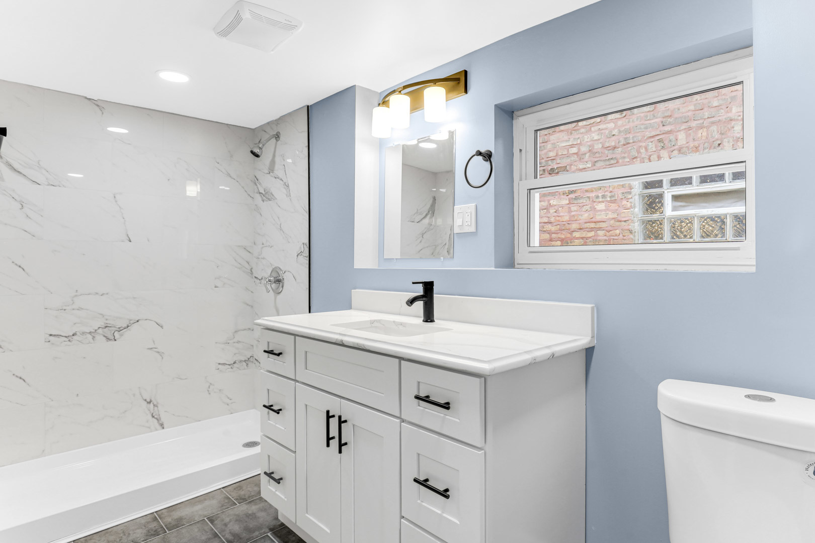 8934 S Marshfield Avenue