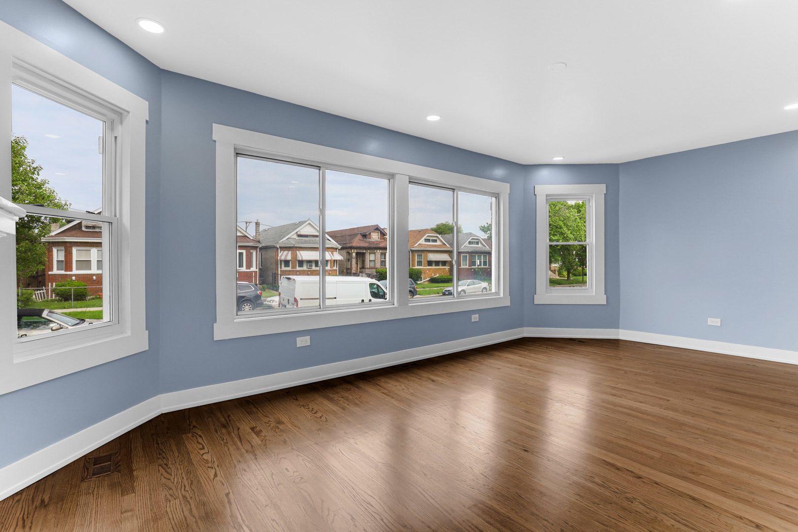 8934 S Marshfield Avenue