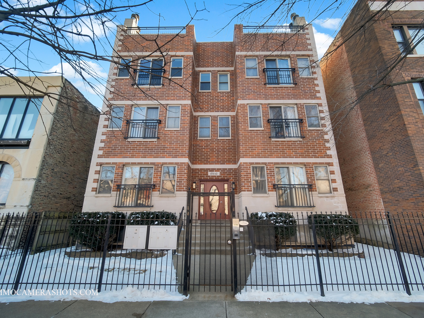 4743 S Langley Avenue Unit: 1S