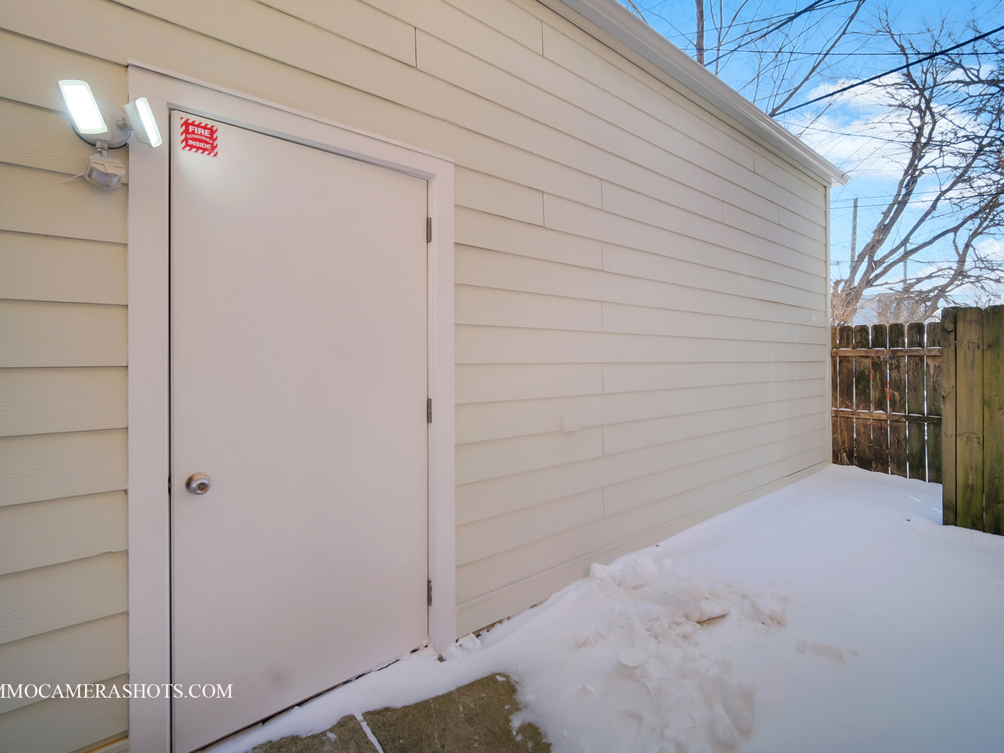 4743 S Langley Avenue Unit: 1S