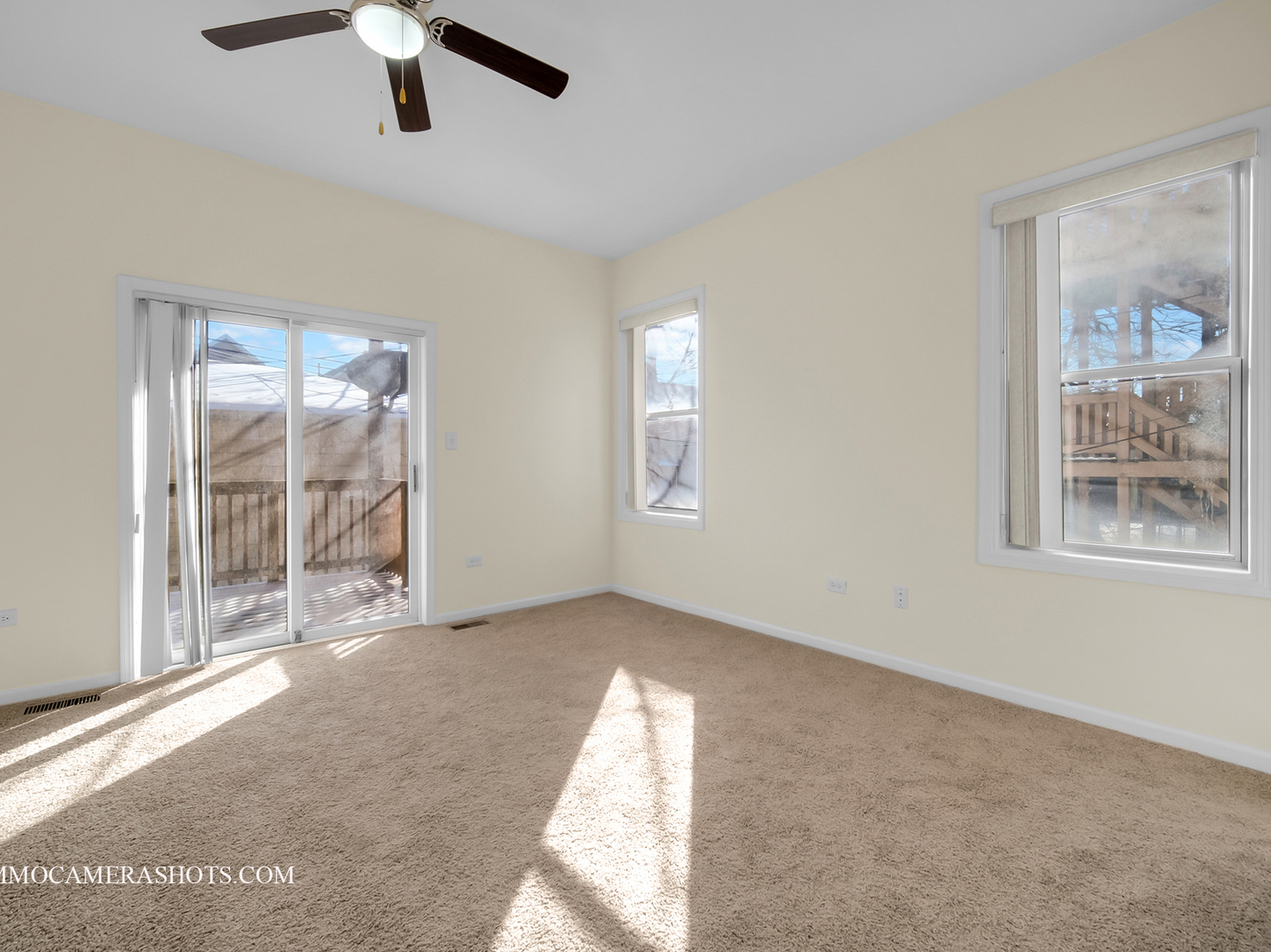 4743 S Langley Avenue Unit: 1S