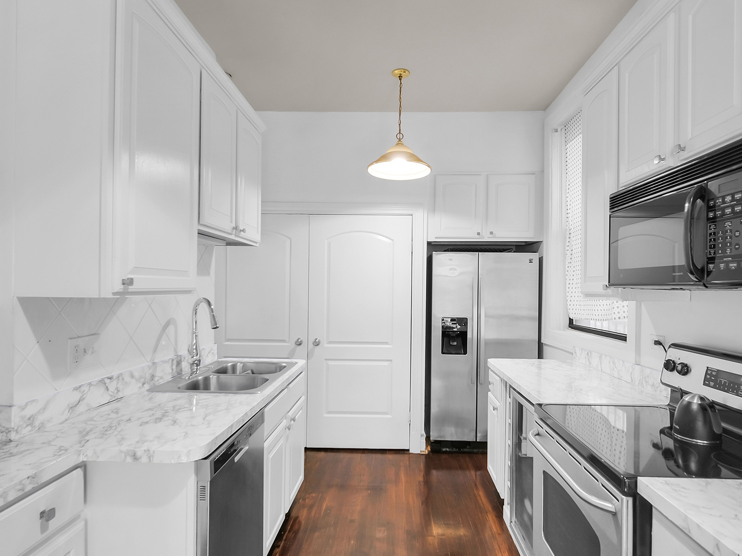 855 E DREXEL Square Unit: 1B