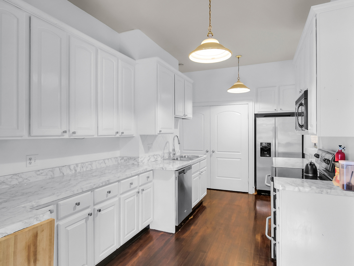 855 E DREXEL Square Unit: 1B