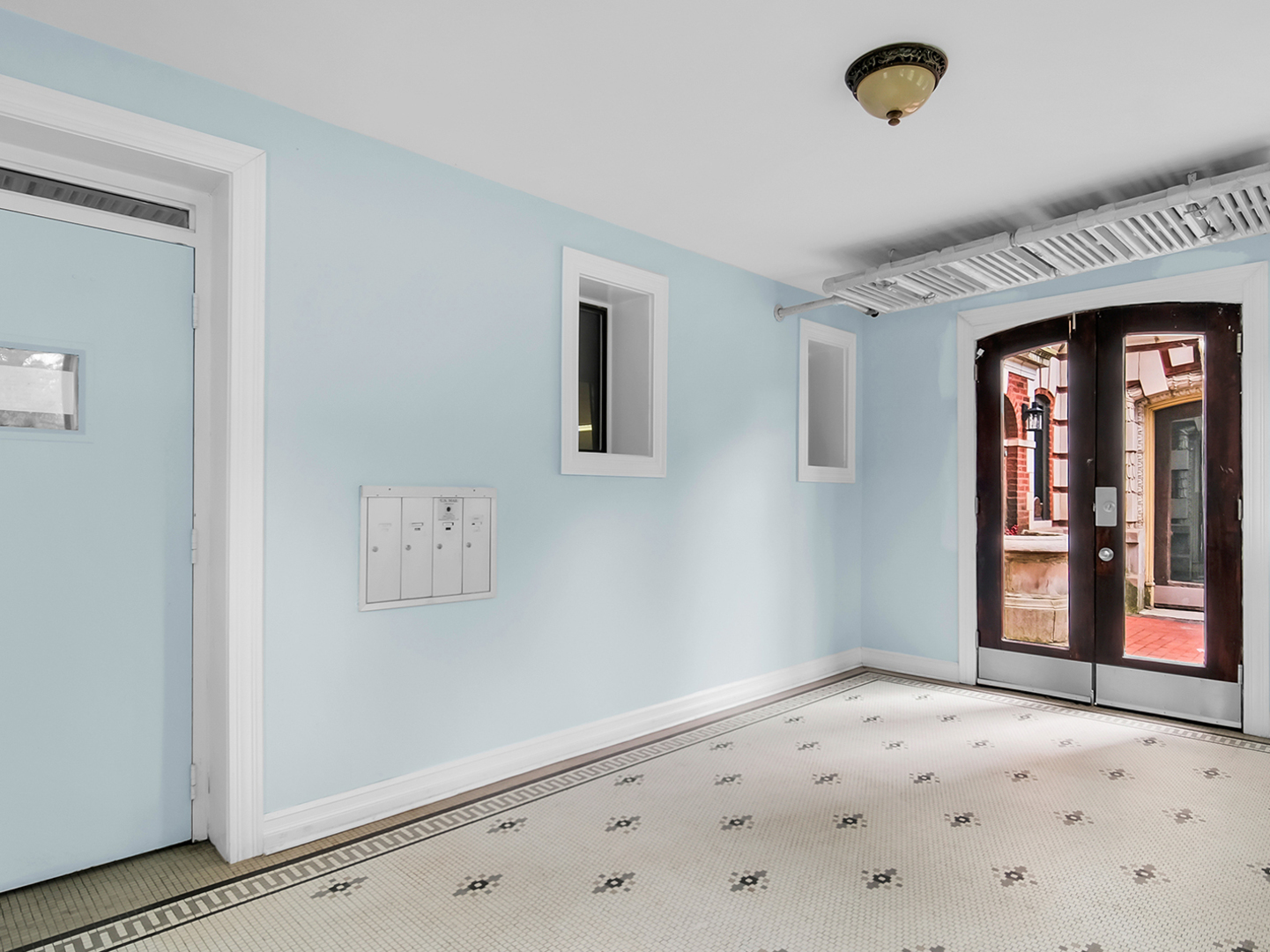 855 E DREXEL Square Unit: 1B