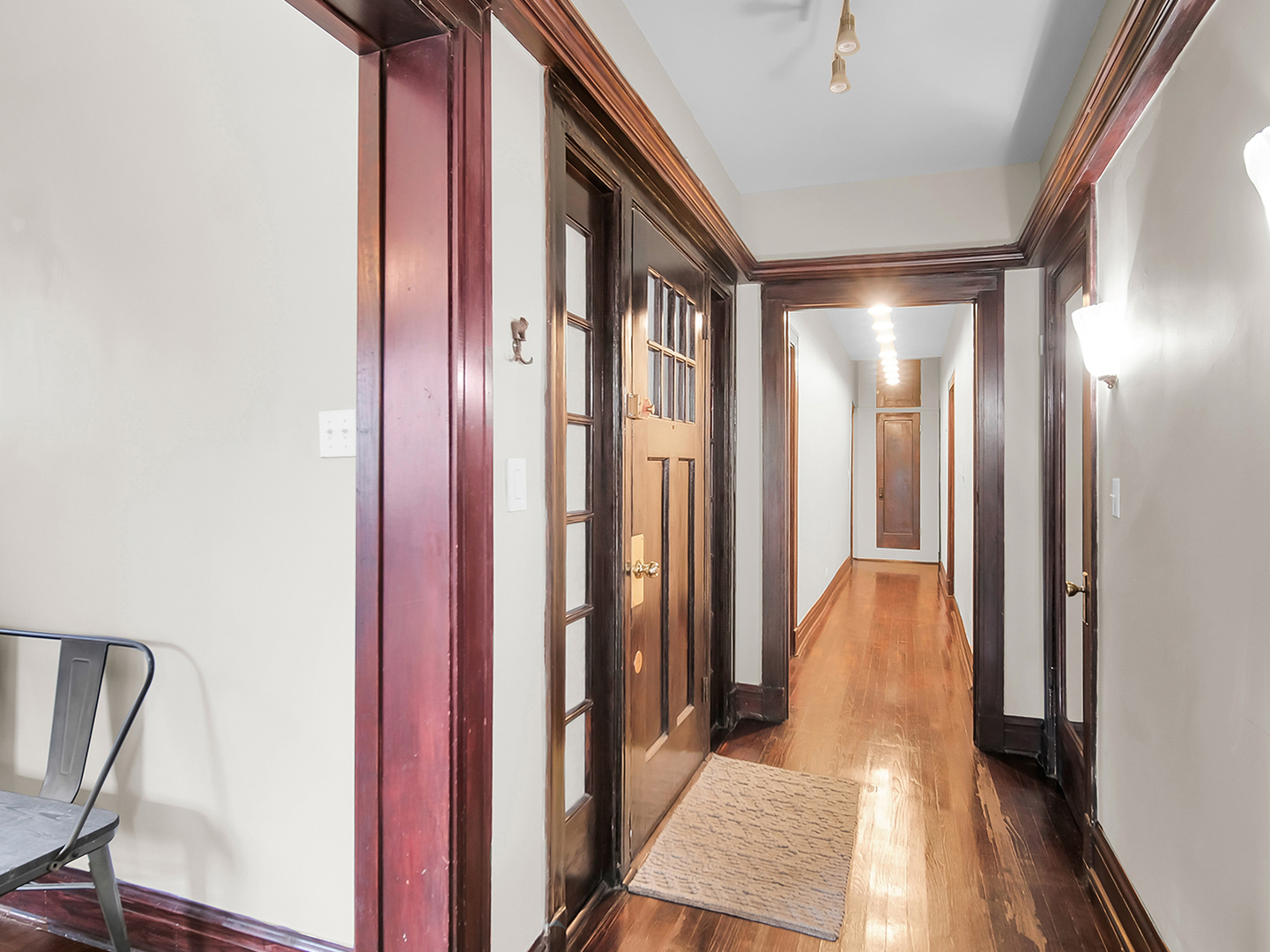 855 E DREXEL Square Unit: 1B