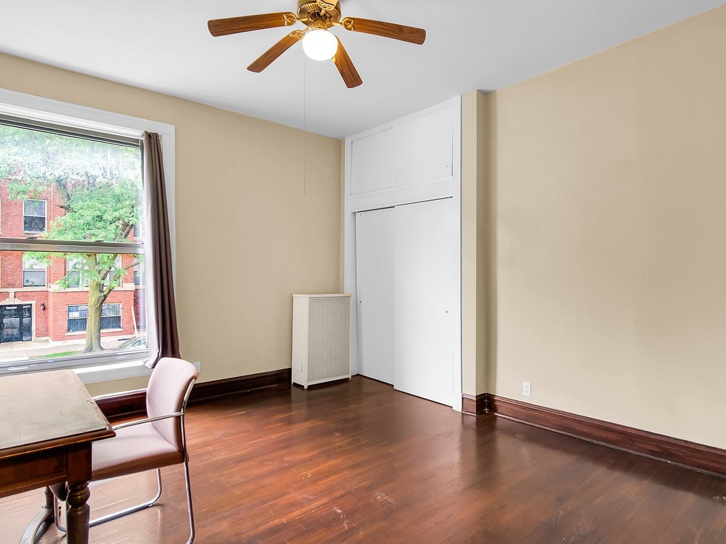 855 E DREXEL Square Unit: 1B