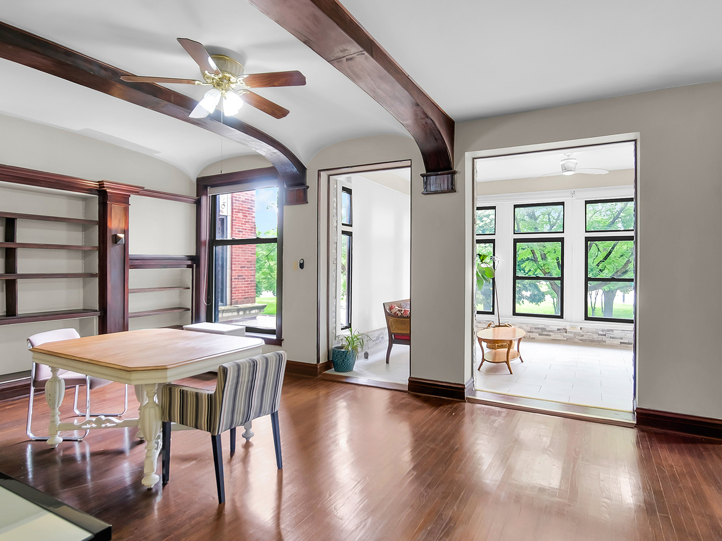 855 E DREXEL Square Unit: 1B