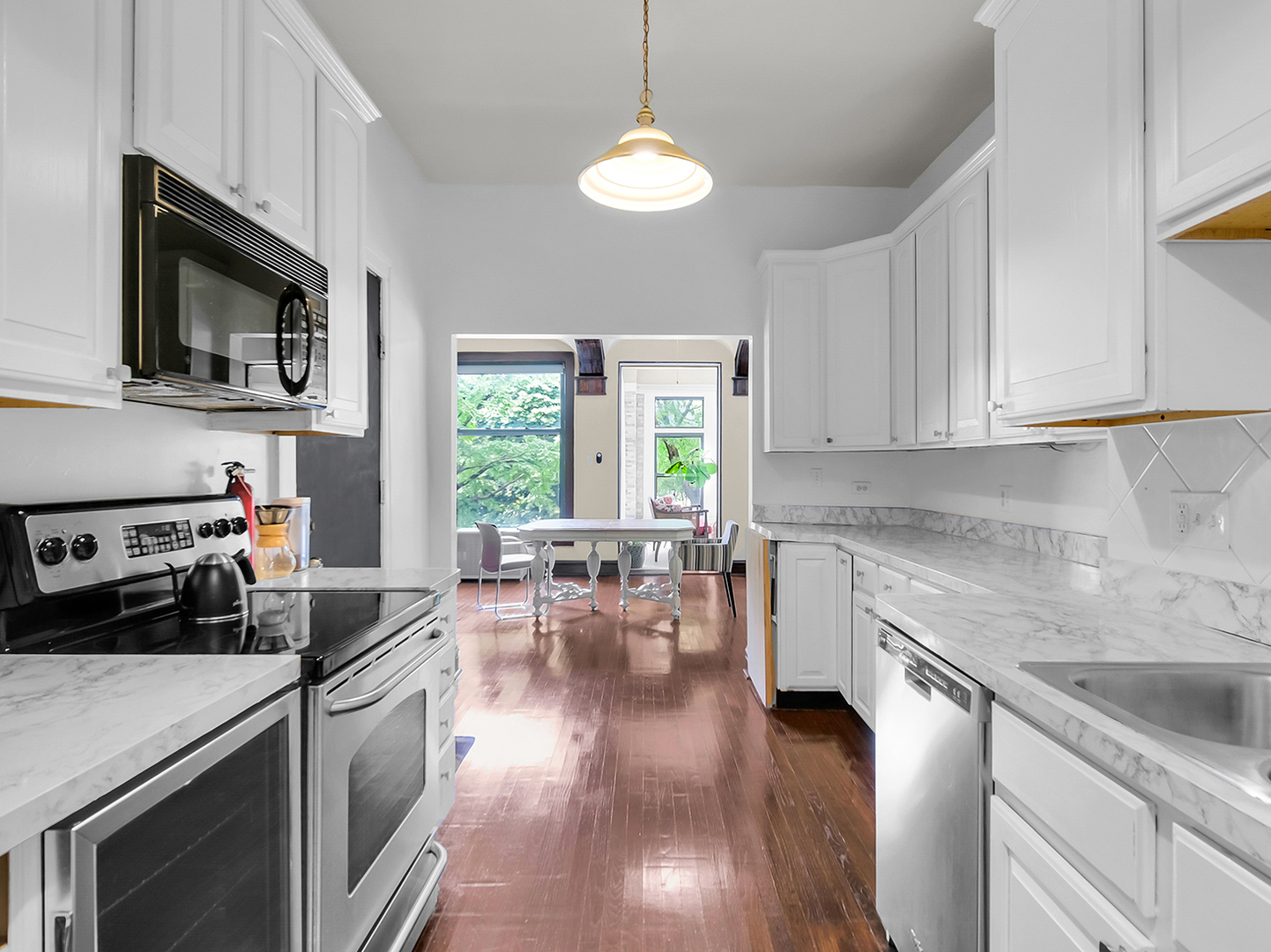 855 E DREXEL Square Unit: 1B