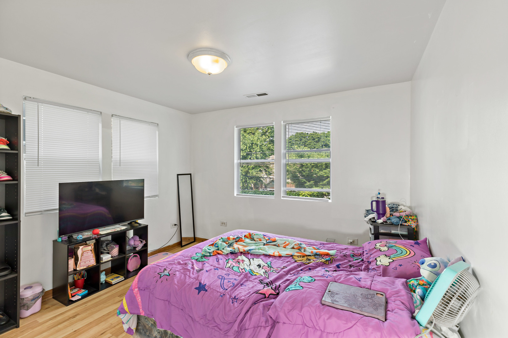 8122 S Kingston Avenue