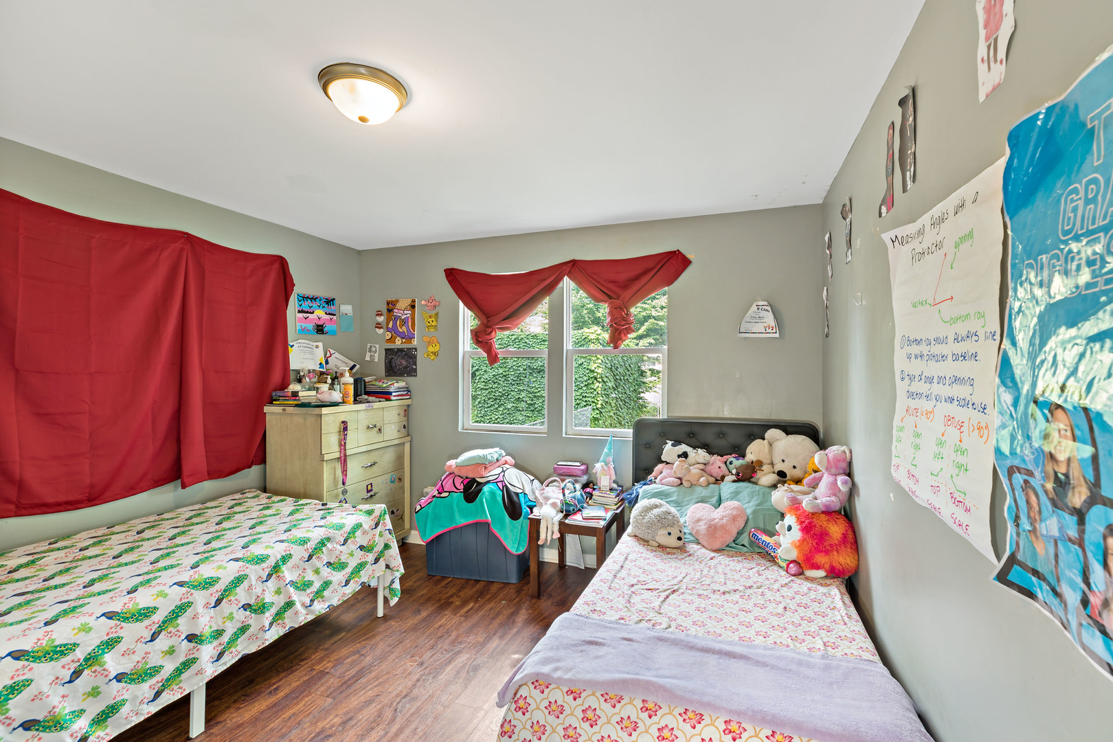 8122 S Kingston Avenue