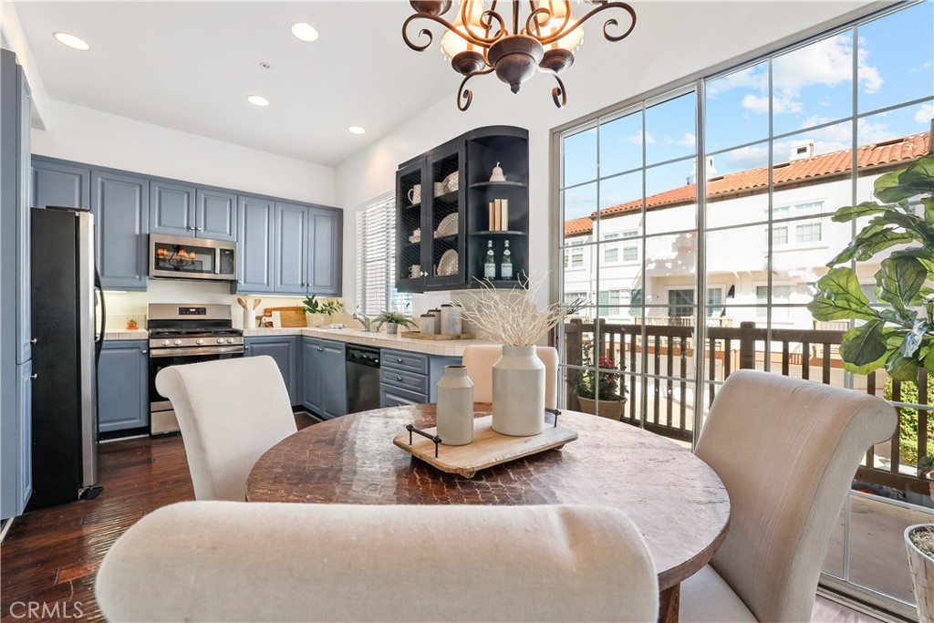 2950 Ballesteros Lane