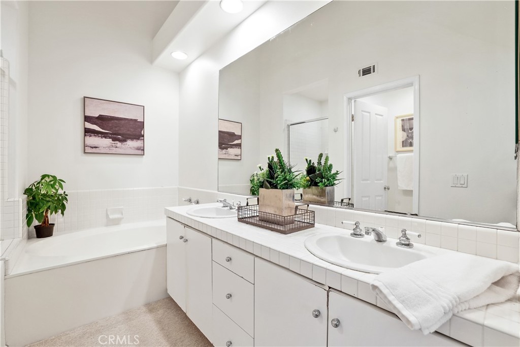 2950 Ballesteros Lane