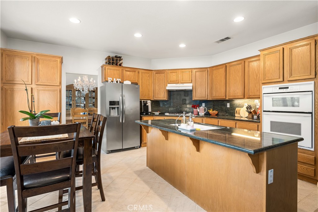 10930 PHILLIPS Street