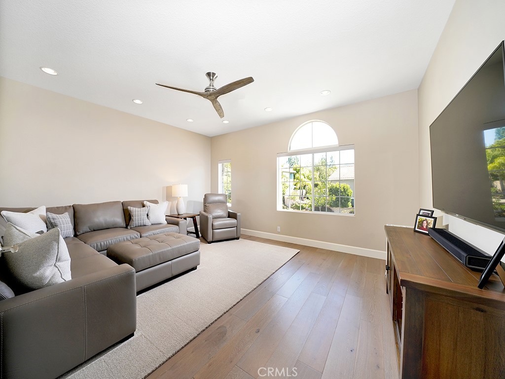 10935 Osterman Avenue