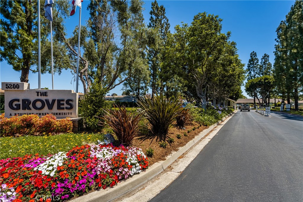 5200 Irvine Boulevard 48