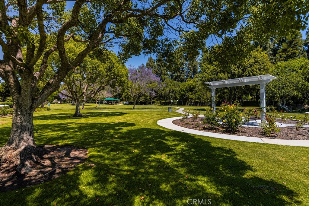 5200 Irvine Boulevard 48