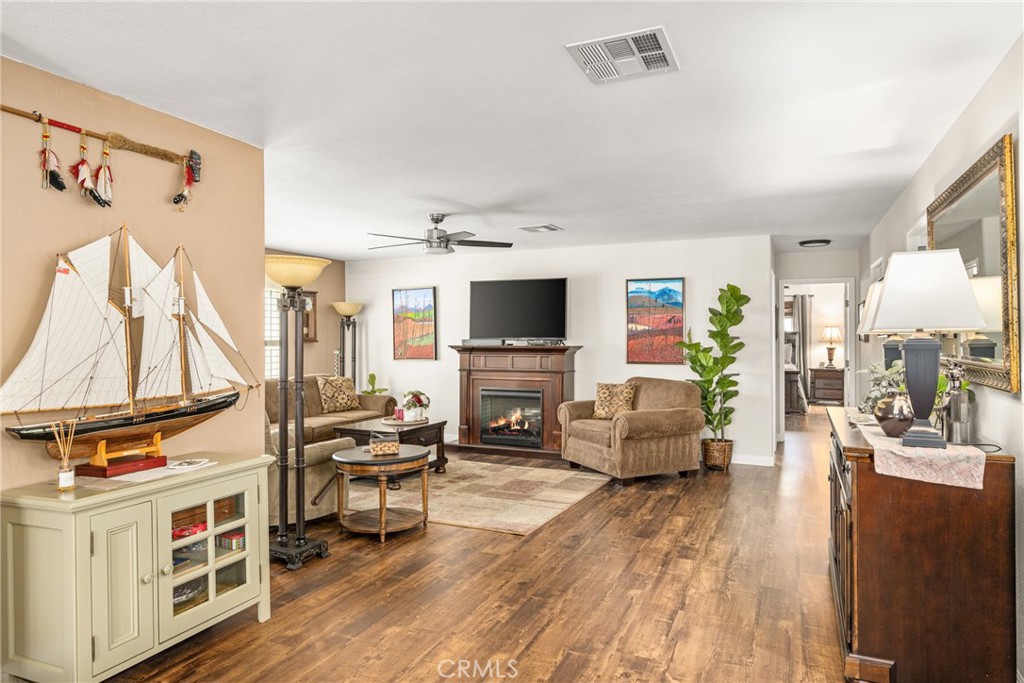 5200 Irvine Boulevard 48