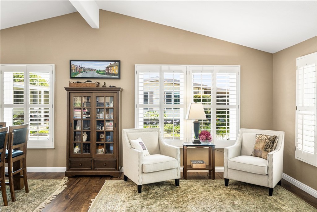 5200 Irvine Boulevard 48