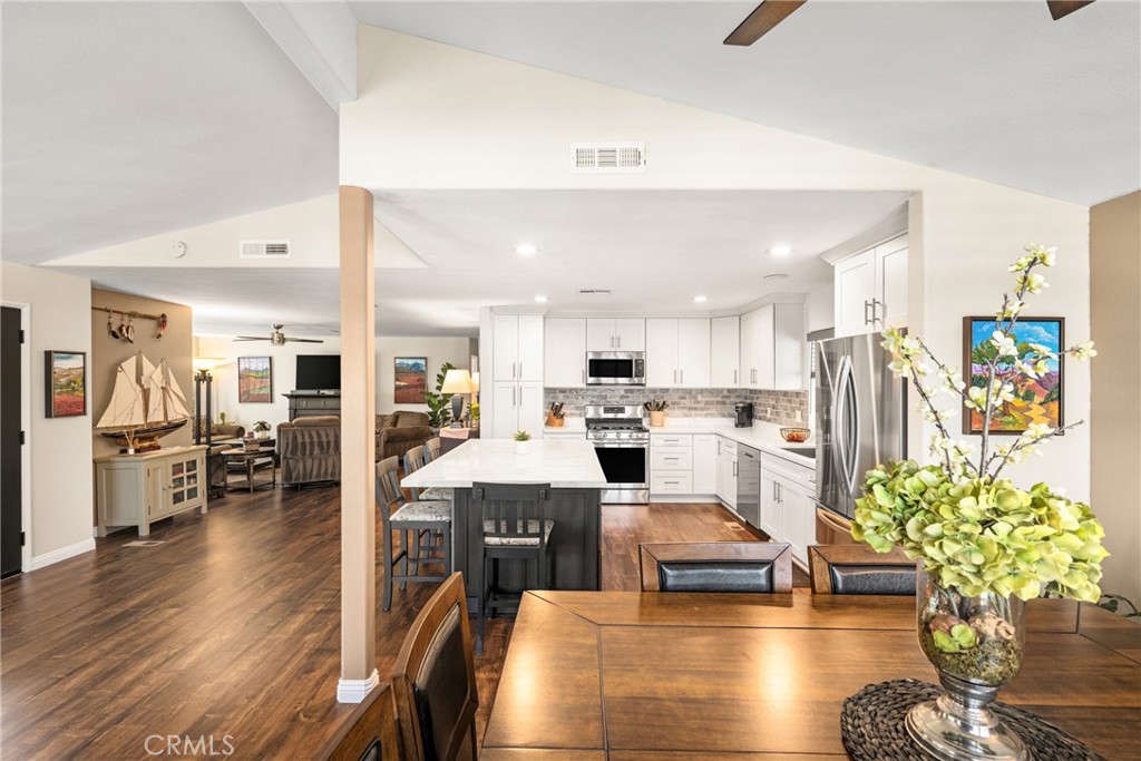 5200 Irvine Boulevard 48