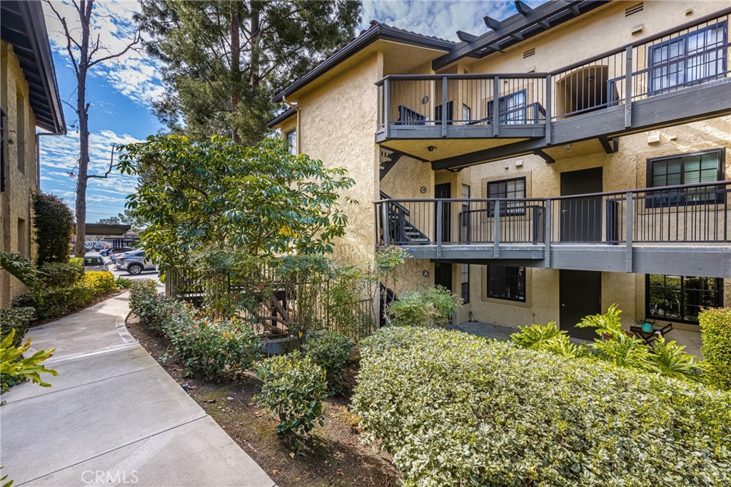 25521 Indian Hill Lane A