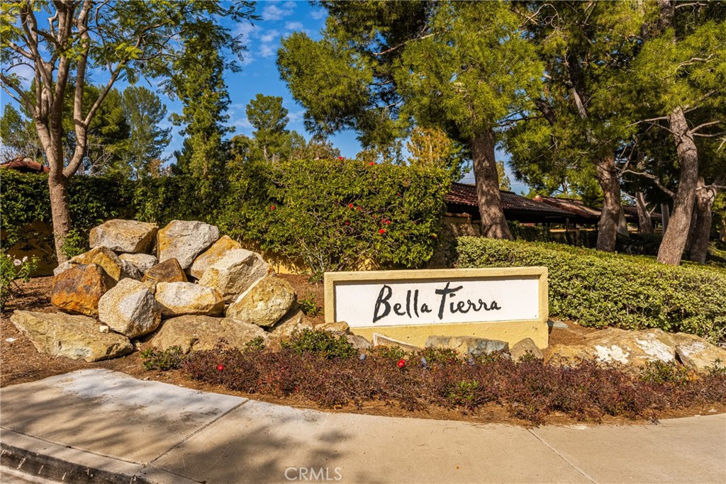 25521 Indian Hill Lane A