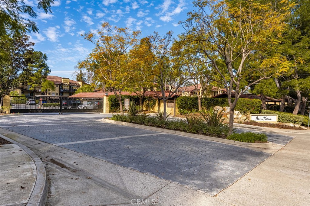 25531 Indian Hill Lane G