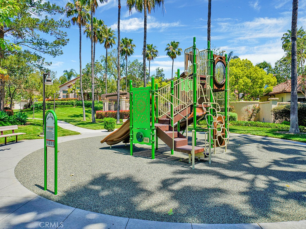 2564 NEWMAN Avenue