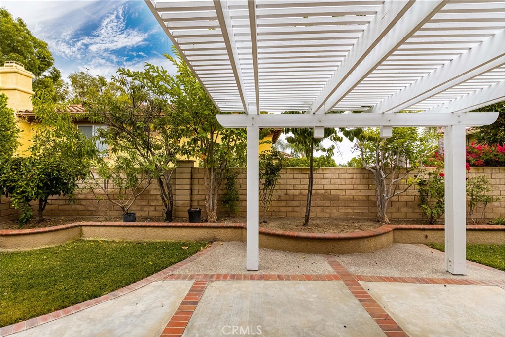 2550 Reynolds Drive