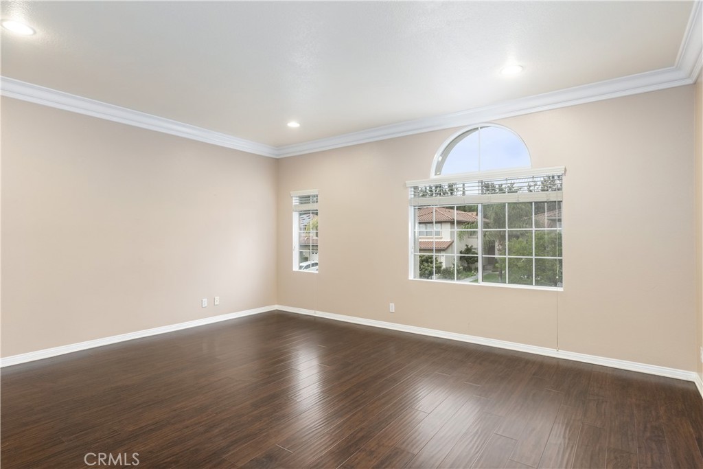 2550 Reynolds Drive